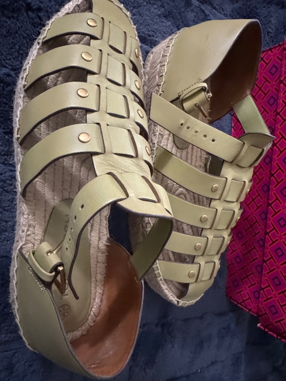 TORY BURCH Women’s Leather platform fisherman sandals in pistachio green - Picture 5 of 12